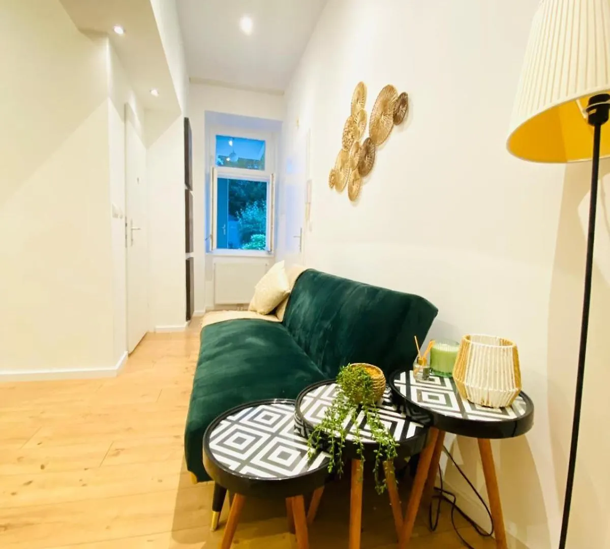 Ottakring Gem Shared 4-Br Retreat Breathtaking City Views ウィーン 0*,