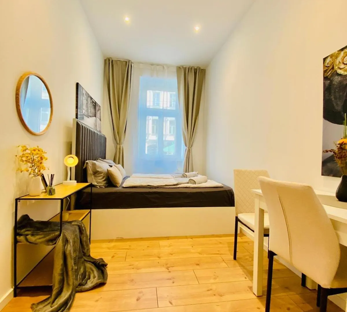 アパート Ottakring Gem Shared 4-Br Retreat Breathtaking City Views ウィーン オーストリア