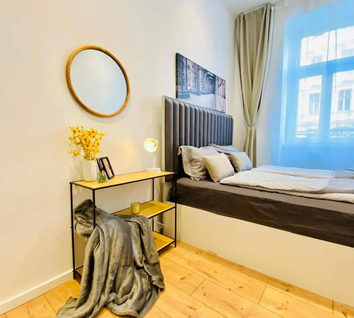 アパート Ottakring Gem Shared 4-Br Retreat Breathtaking City Views ウィーン オーストリア